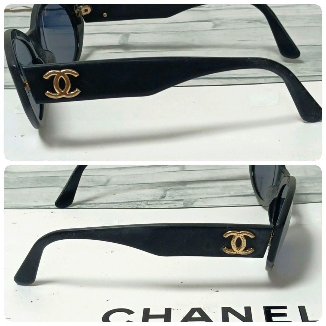 Chanel Sunglasses Black CC Logo Gold Wellington Eyewear — view 2
