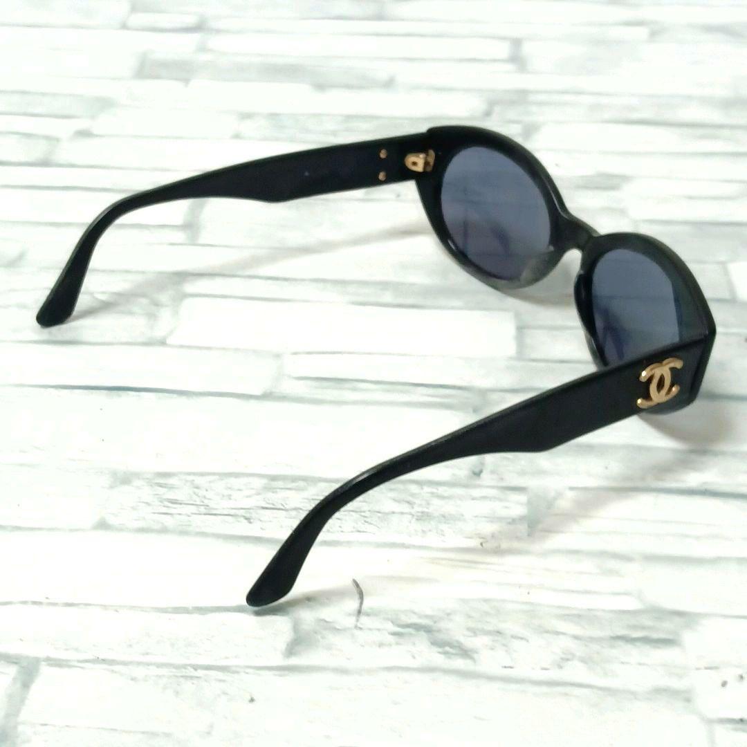 Chanel Sunglasses Black CC Logo Gold Wellington Eyewear — view 8