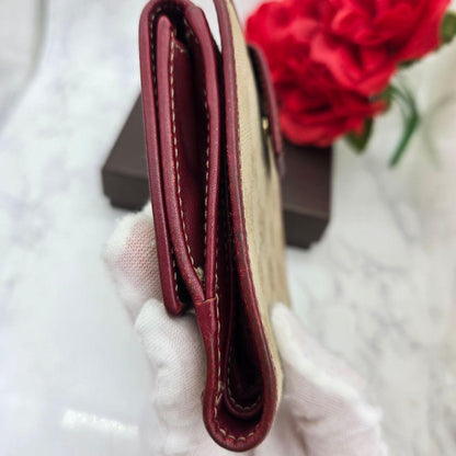 Gucci Bifold Wallet GG Canvas — view 8