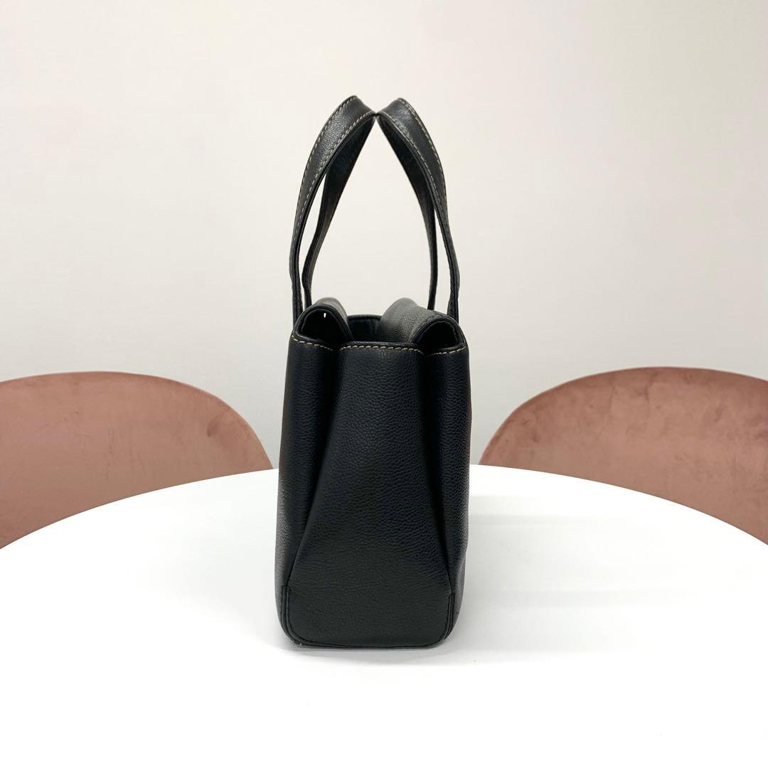 Chanel Caviar Leather CC Logo Tote Black — view 2