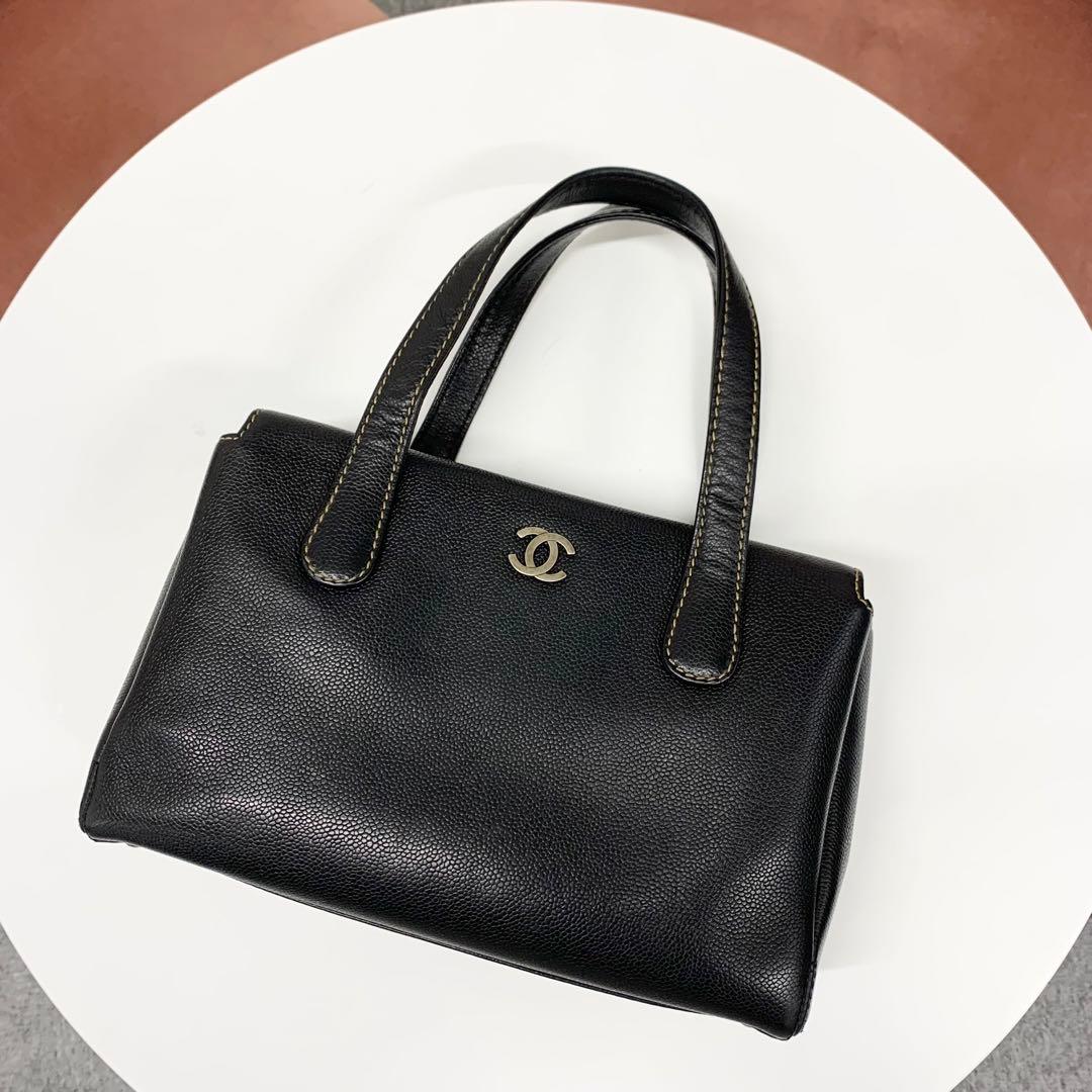 Chanel Caviar Leather CC Logo Tote Black — view 5