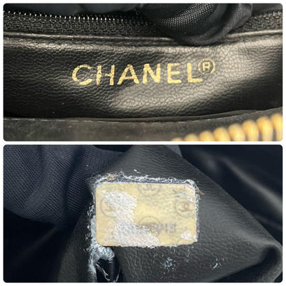 Chanel Lambskin CC Logo Tote Black Jumbo — view 8