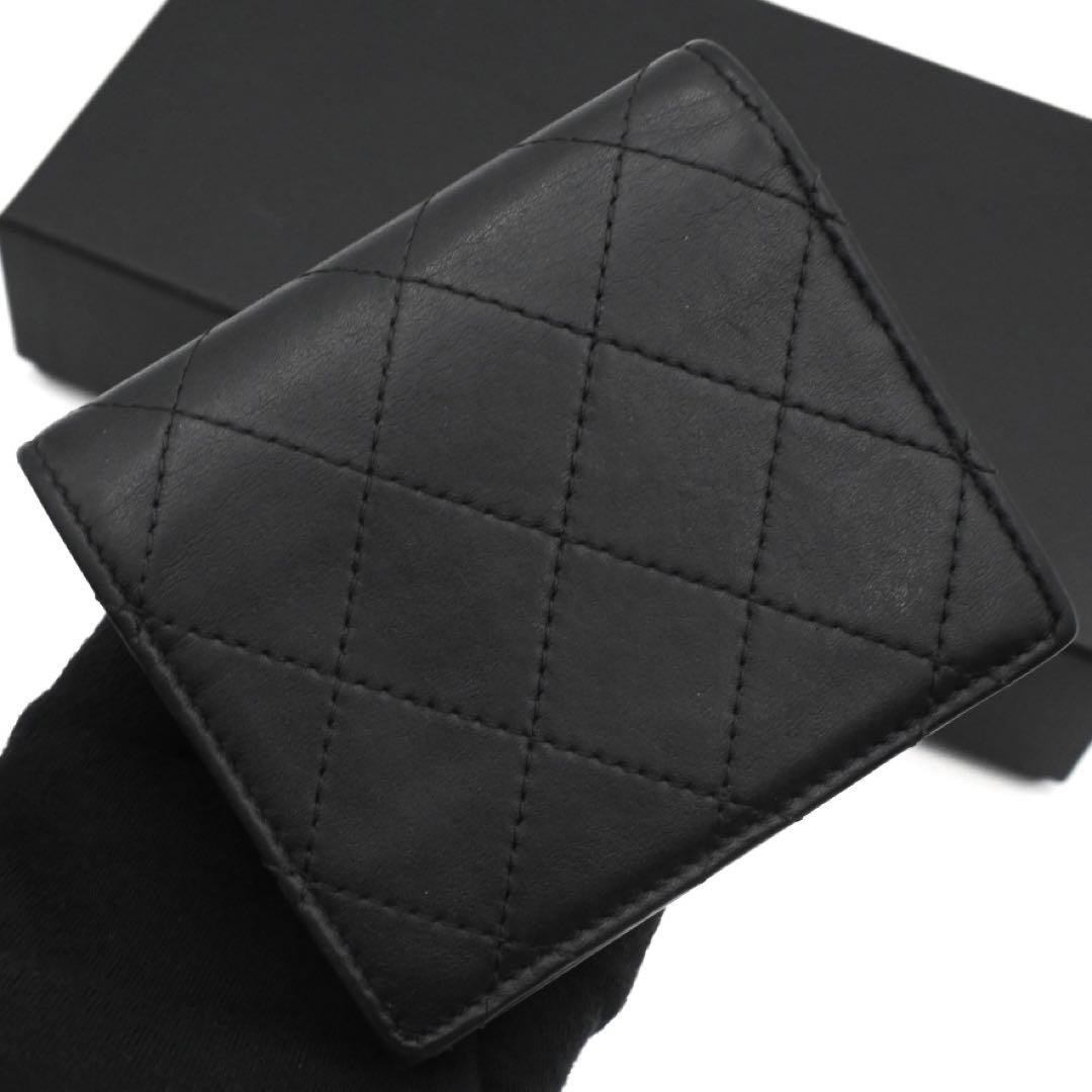 Chanel Bifold Wallet CC Logo Quilted Small — view 2