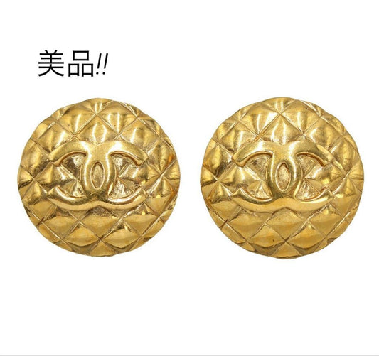 Chanel Coco Mark Matelasse Pattern Round Earrings