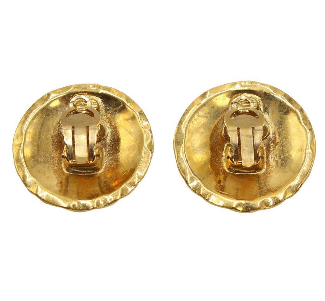 Chanel Coco Mark Matelasse Pattern Round Earrings
