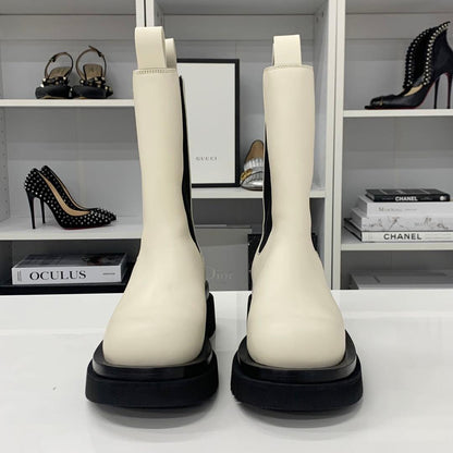 Unused Bottega Veneta Lug Chelsea Boots Side Gore Middle Boots