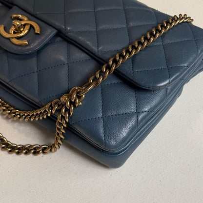 Chanel Quilted Chain Shoulder Bag — view 2