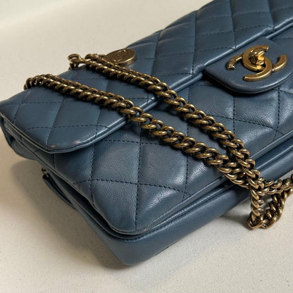 Chanel Quilted Chain Shoulder Bag — view 4