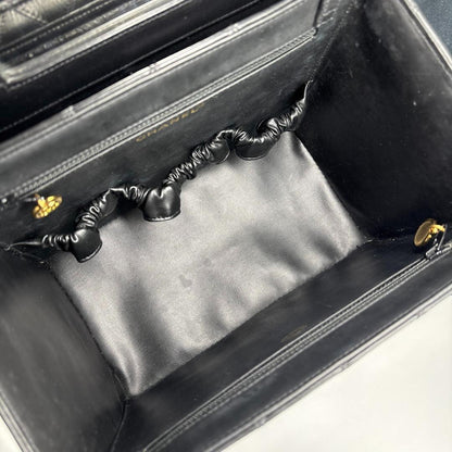 Ultra Chanel CC Bicolore Vanity Shoulder Bag Handbag