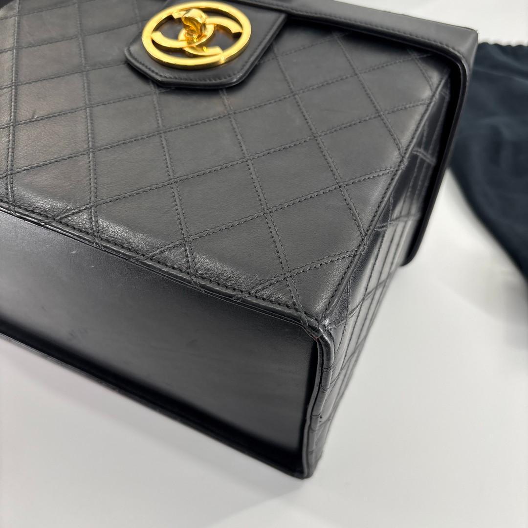 Ultra Chanel CC Bicolore Vanity Shoulder Bag Handbag