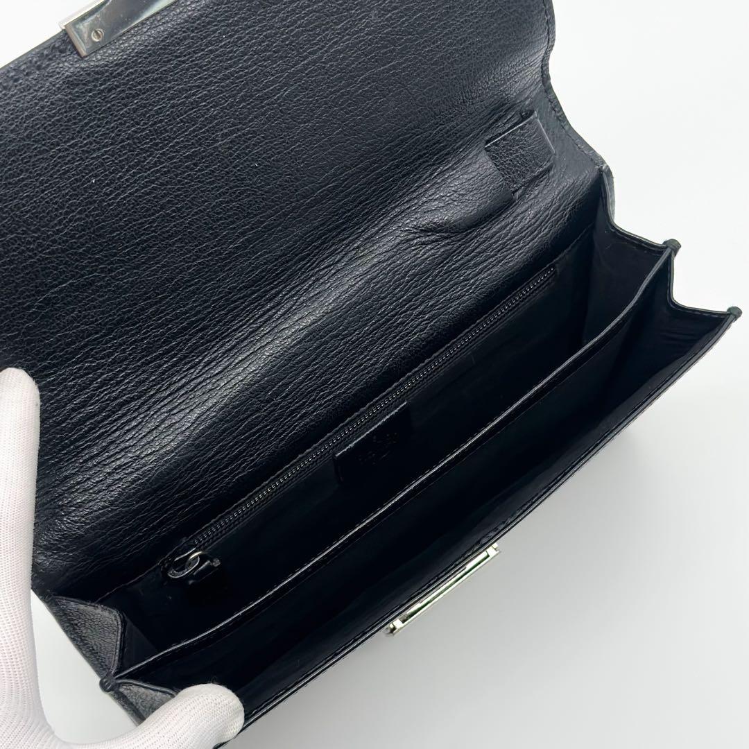 Gucci Era Leather Clutch — view 8