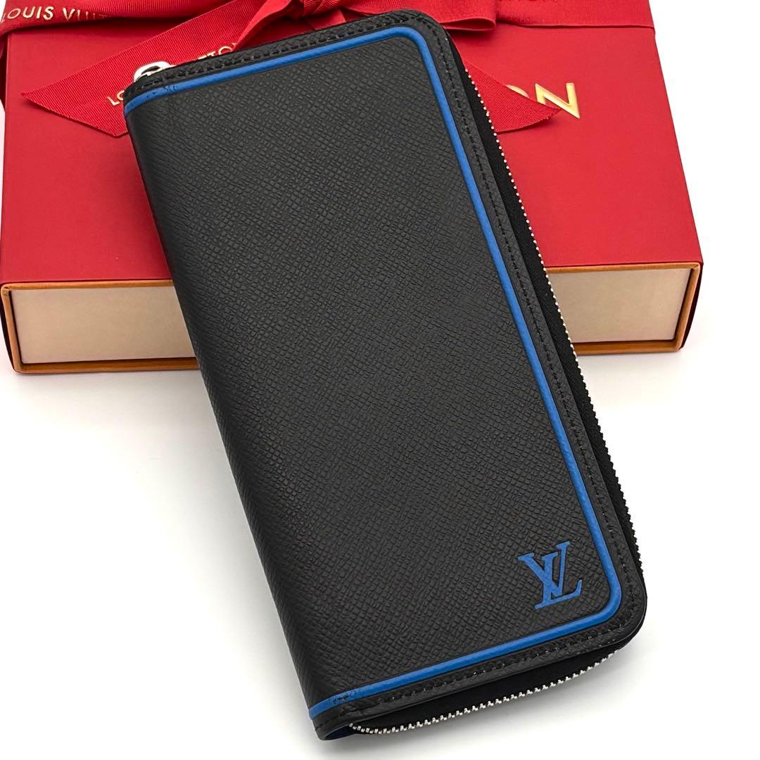 Louis Vuitton Wallet Taiga Zippy Vertical Black