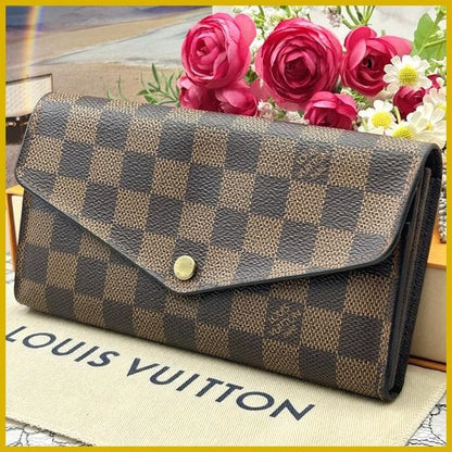Louis Vuitton Damier Portefeuille Sarah Wallet
