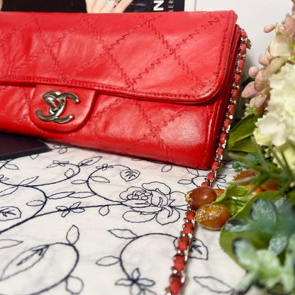 Chanel Double Flap Quilted Chain — view 4