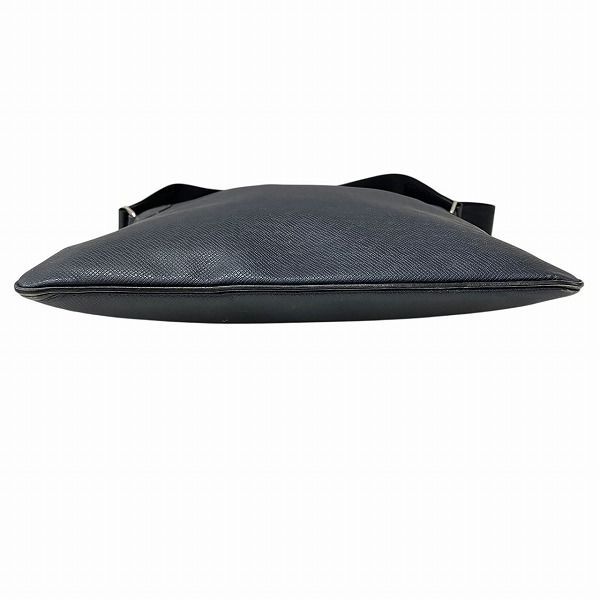 Louis Vuitton Taiga Sacha M32712 Bag Shoulder Bag Men's