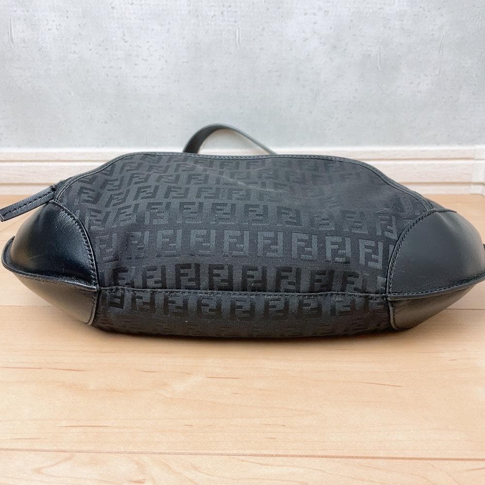 Fendi Zucchino Logo Charm Hobo Shoulder Bag Zucca — view 5