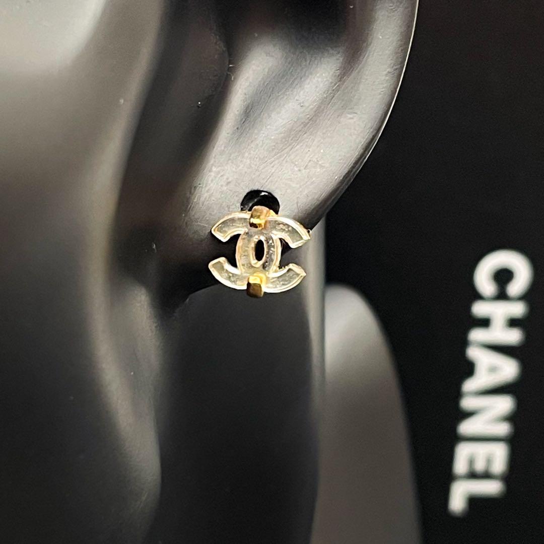 Chanel CC Logo Earrings Clear Icon Gold Coco — view 7
