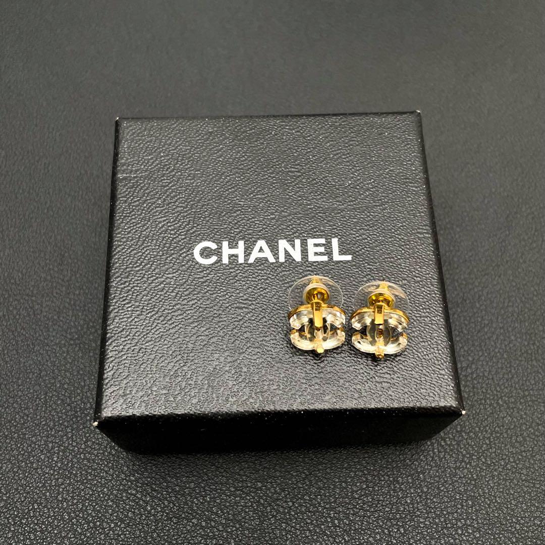 Chanel CC Logo Earrings Clear Icon Gold Coco — view 8