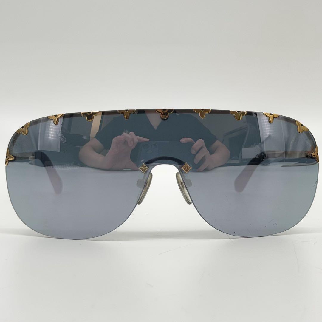 Louis Vuitton Mirror Sunglasses Flower Monogram Gold Eyewear — view 2
