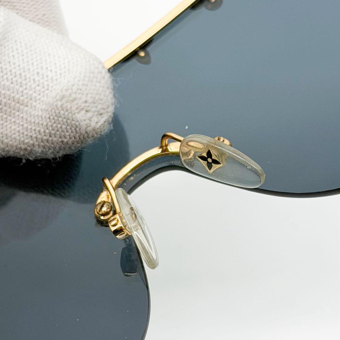Louis Vuitton Mirror Sunglasses Flower Monogram Gold Eyewear — view 8