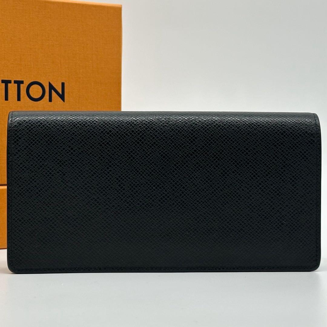 Louis Vuitton Portefeuille Brazza NM Taiga Silver Wallet — view 3