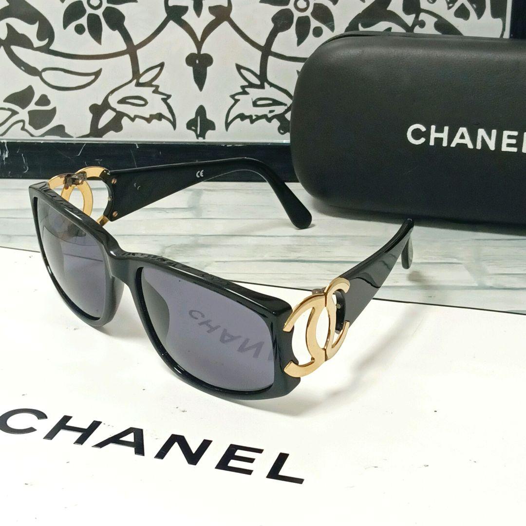 Chanel Sunglasses CC Logo Black Gold Wellington Eyewear