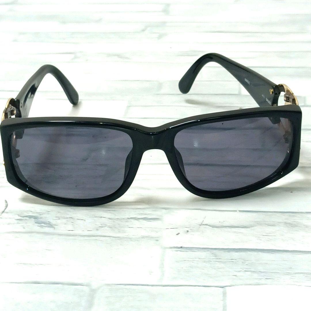 Chanel Sunglasses CC Logo Black Gold Wellington Eyewear — view 8