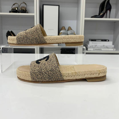 Chanel CC Logo Fabric Sandals Beige Gold — view 3