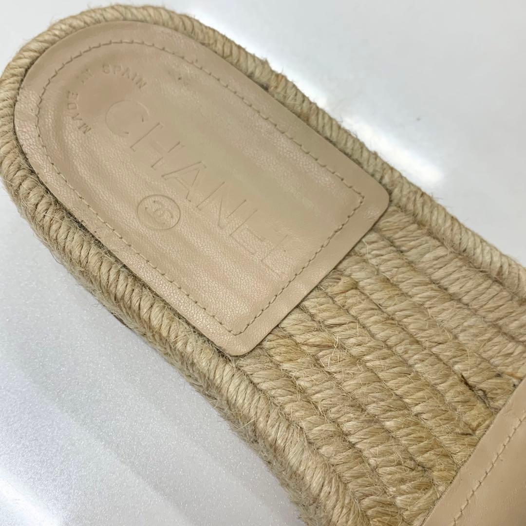 Chanel CC Logo Fabric Sandals Beige Gold — view 7