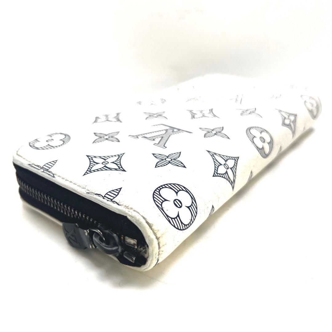 Louis Vuitton Monogram Shadow Zippy Wallet Vertical — view 4