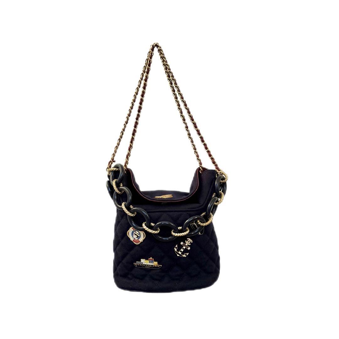 Chanel Classic Shoulder Bag — view 3