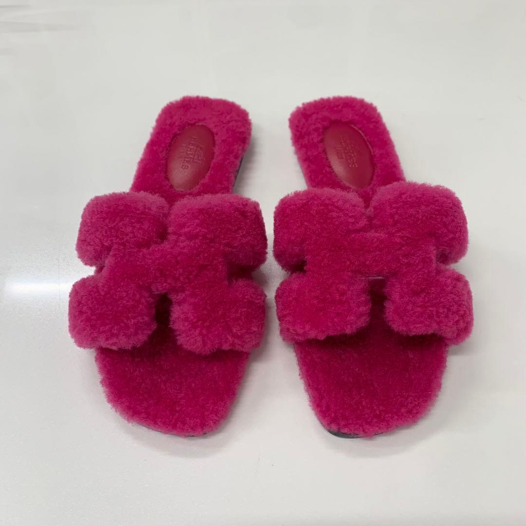 Hermes Oran Shearling Sandals Pink — view 2