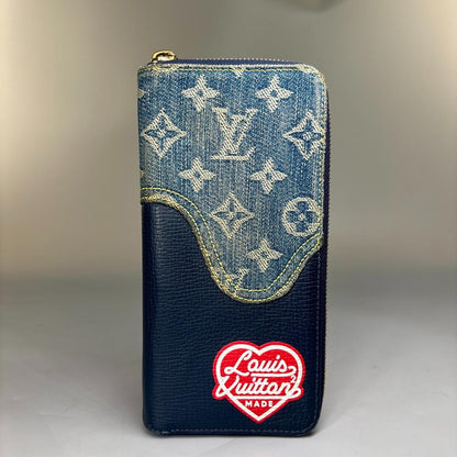 Ultra Louis Vuitton NIGO Collaboration Monogram Denim Zippy Wallet