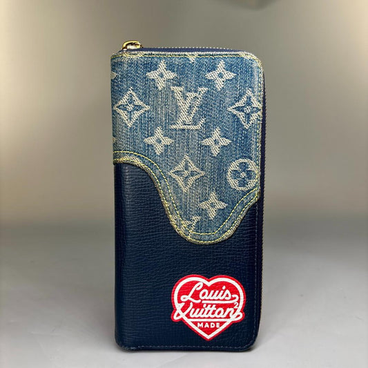 Ultra Louis Vuitton NIGO Collaboration Monogram Denim Zippy Wallet