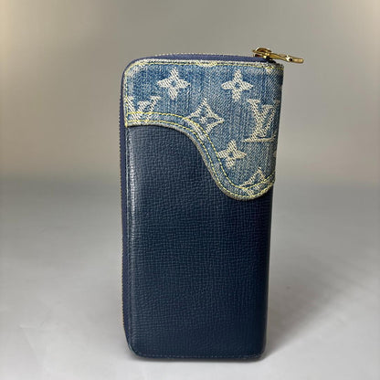 Ultra Louis Vuitton NIGO Collaboration Monogram Denim Zippy Wallet