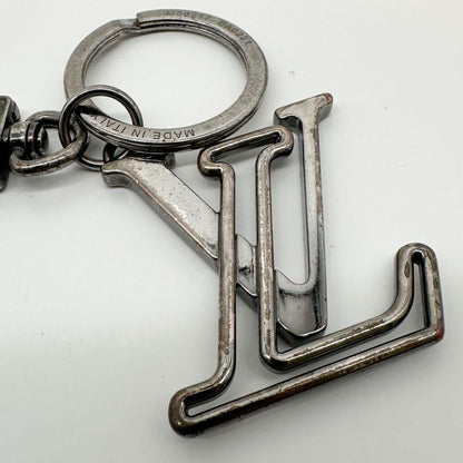 Louis Vuitton Porte Cles LV Initial Silver New Wave Charm — view 5