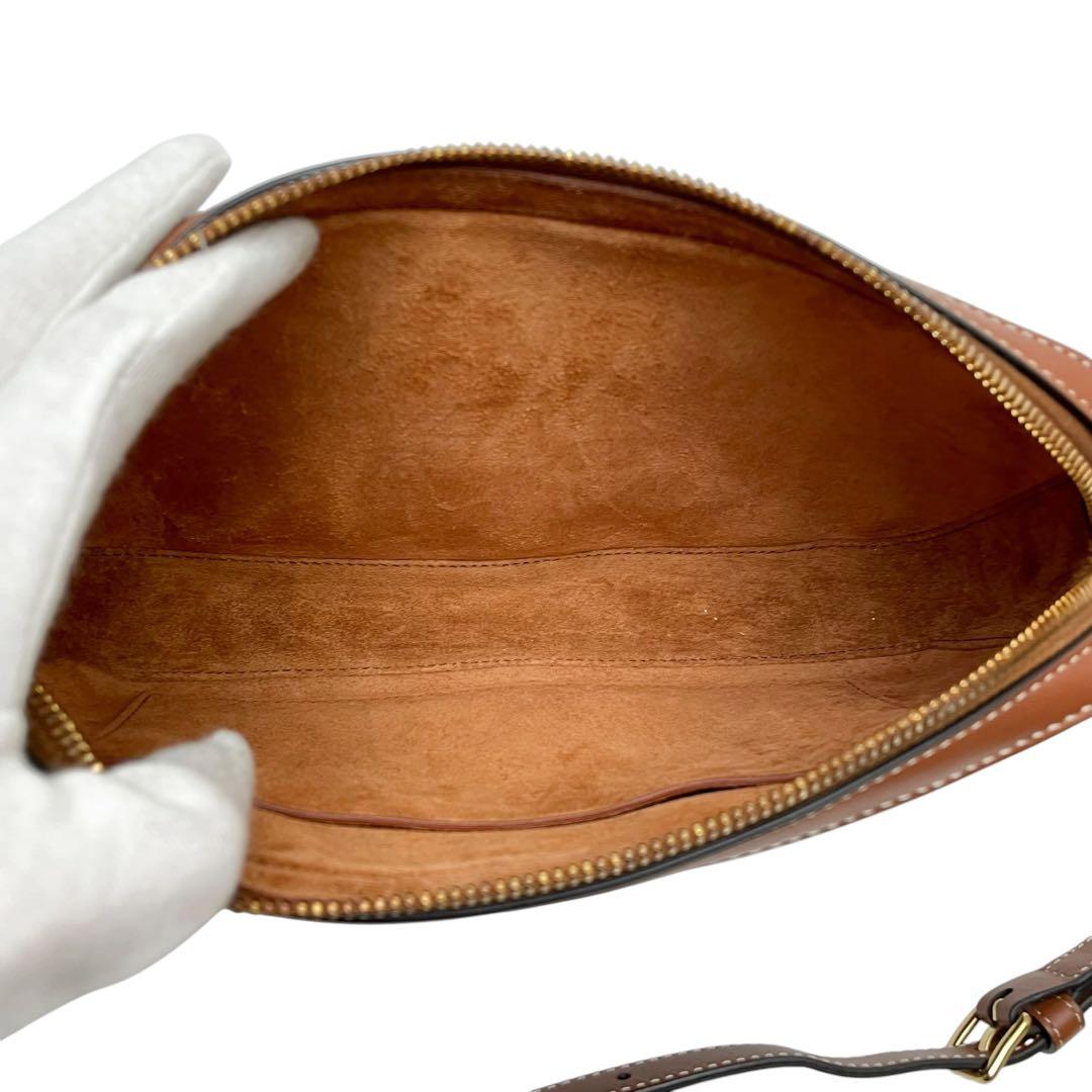 Celine Leather Triomphe Logo Shoulder Hand Bag Brown — view 8