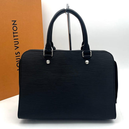 Louis Vuitton Epi Vaneau MM Noir Black Shoulder Handbag — view 2