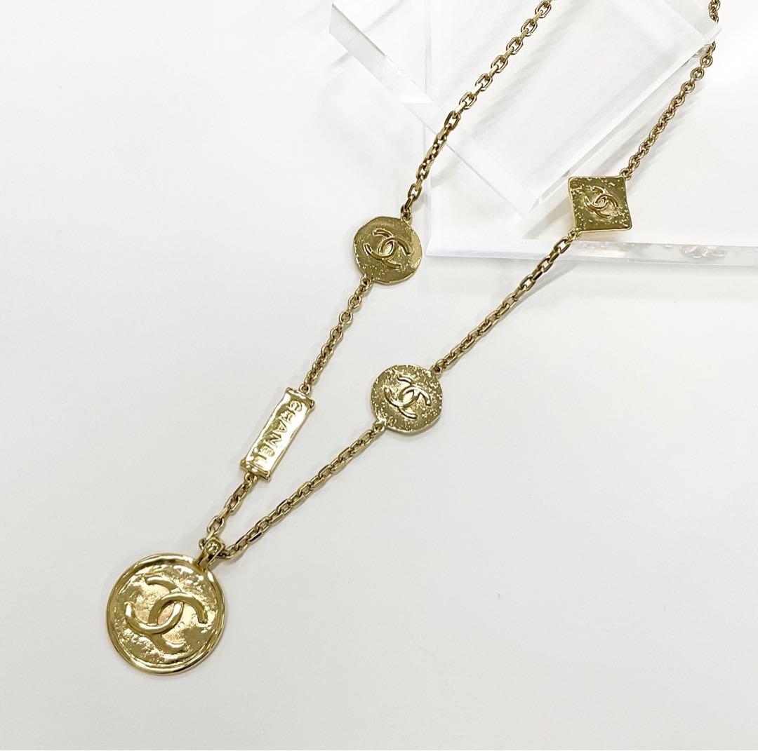 Chanel Necklace CC Logo Plate Gold