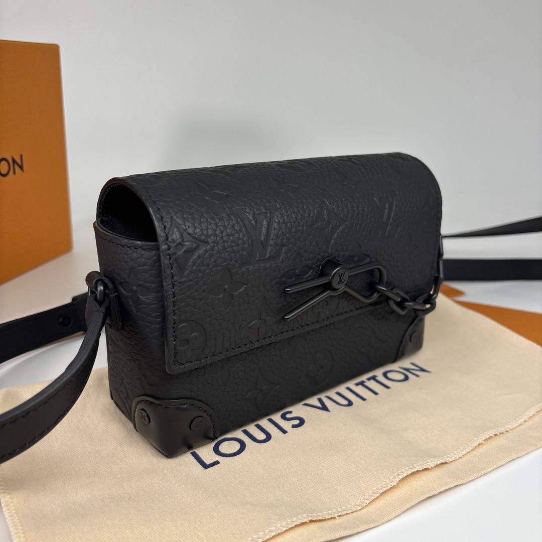 Louis Vuitton Taurillon Monogram Steamer Shoulder Bag — view 3