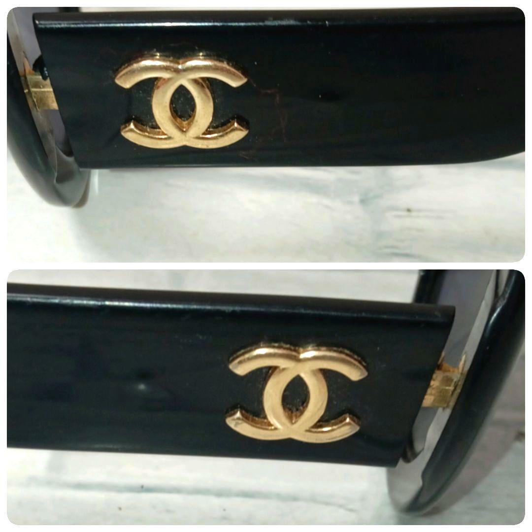 Chanel Sunglasses CC Logo Black Gold Round Eyewear — view 3