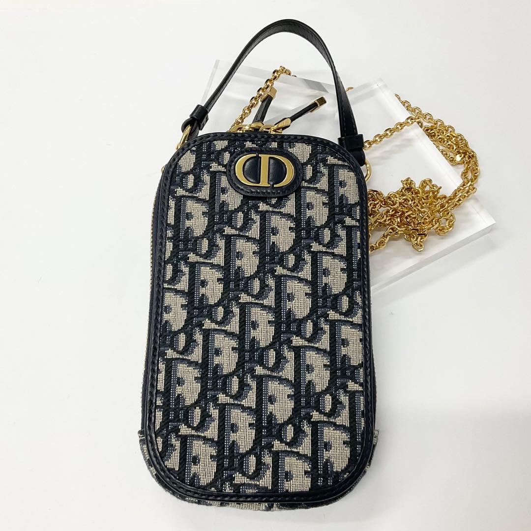 Dior 30 Montaigne Handbag — view 2