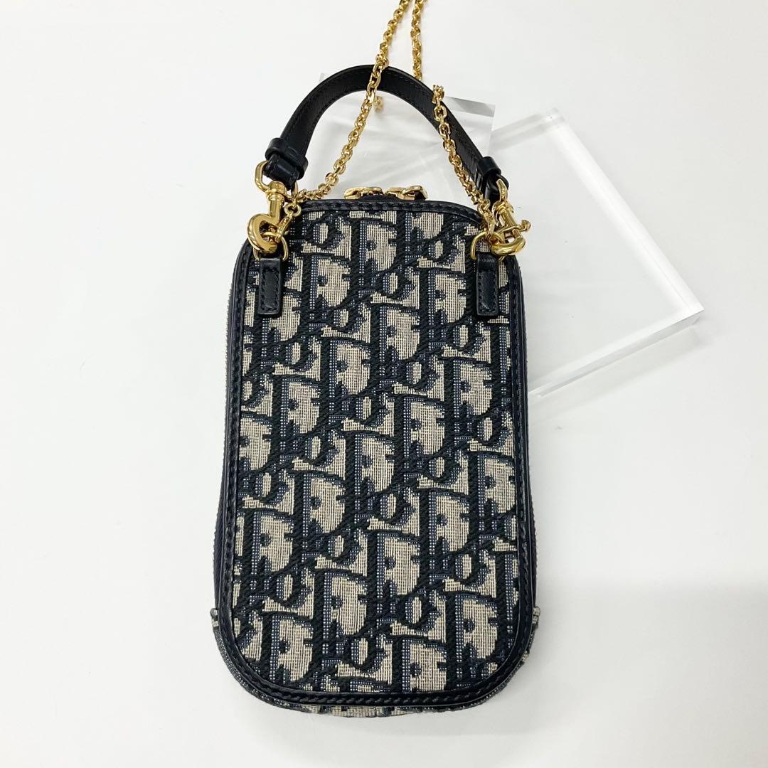 Dior 30 Montaigne Handbag — view 3
