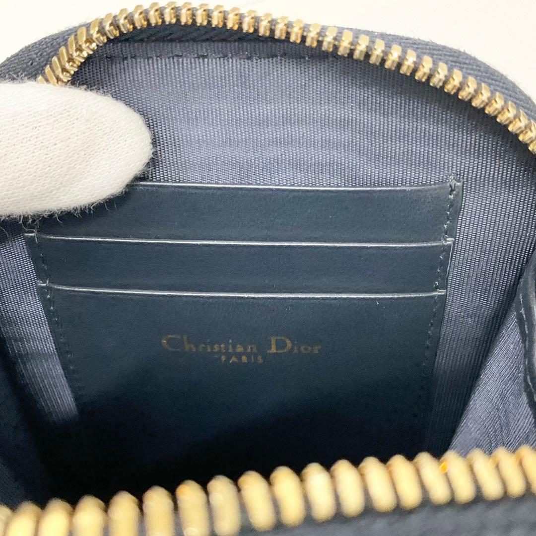 Dior 30 Montaigne Handbag — view 6