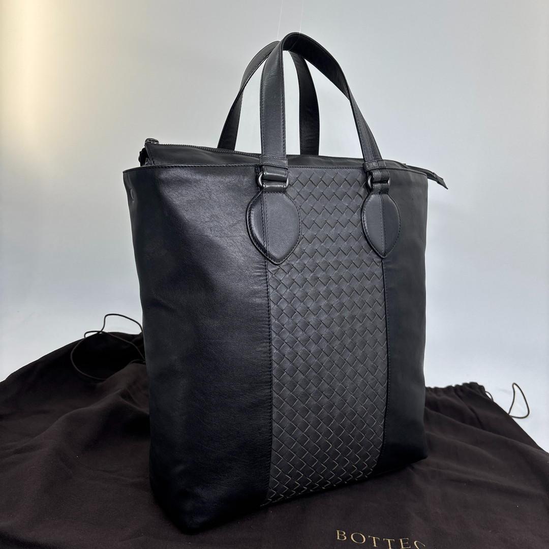 Bottega Veneta Super Intrecciato Tote Black — view 2