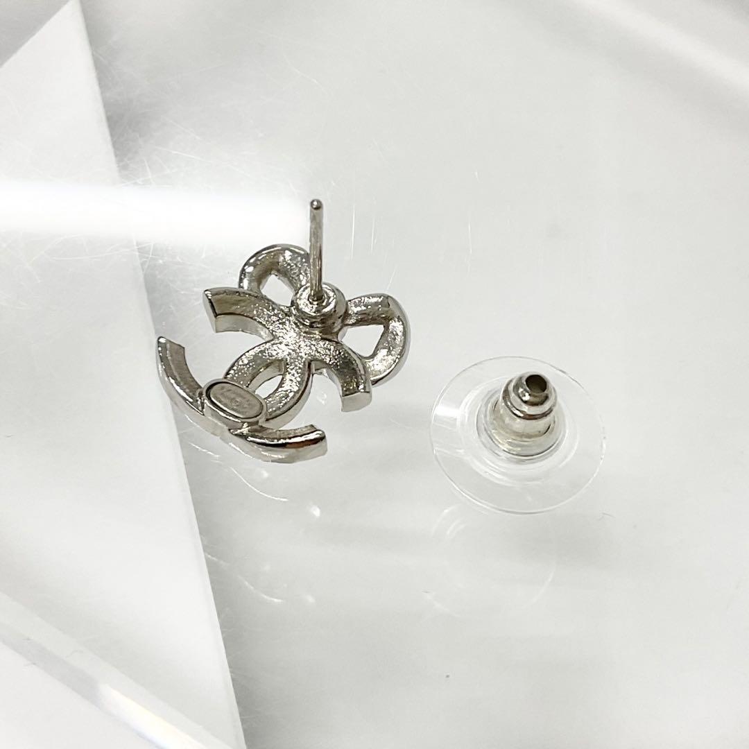 Chanel Cocomark Ribbon Rhinestone Earrings Silver