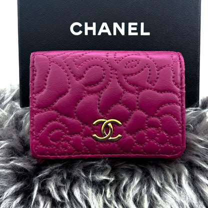 Chanel Wallet Camellia Stitch Trifold — view 2