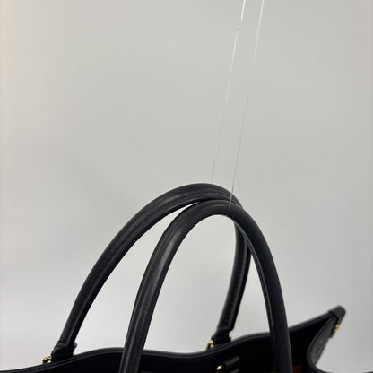 Louis Vuitton Monogram Empreinte On The Go GM Tote Bag — view 6