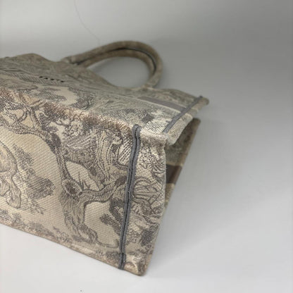 Dior Super Book Tote Bag Medium Toile de Jouy — view 8