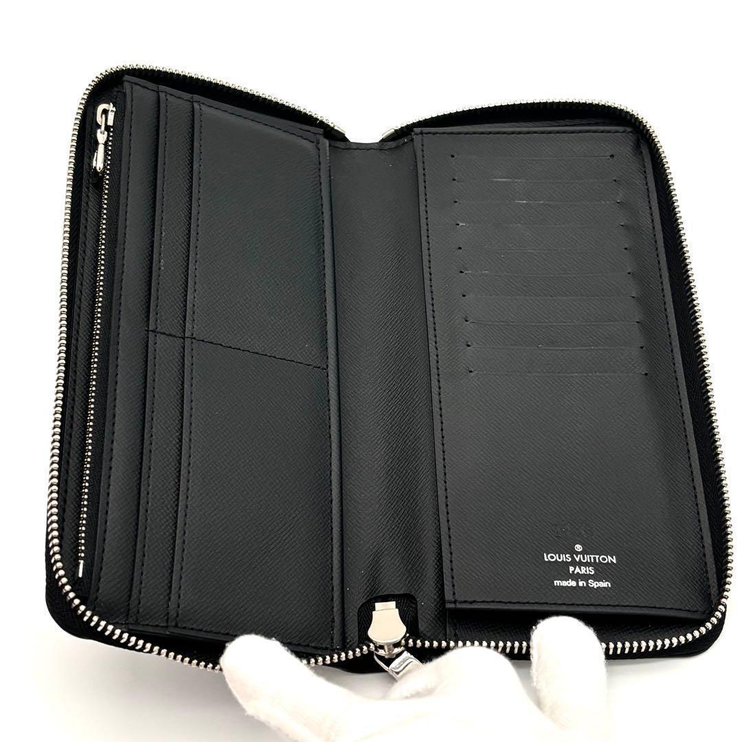 Louis Vuitton Taiga Zippy Wallet Vertical Black — view 3